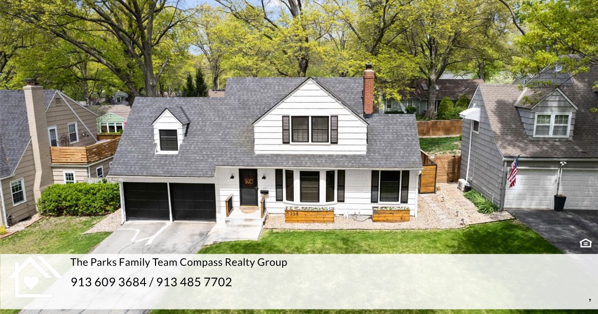 1258 W Gregory Blvd, Kansas City, MO 64114