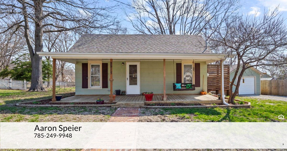 2917 155th St, Basehor, KS 66007